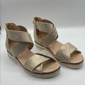 Life Stride Zoom Gold Women's Gladiator Sandals, size 6W